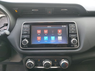 2025 Nissan Kicks Play S
