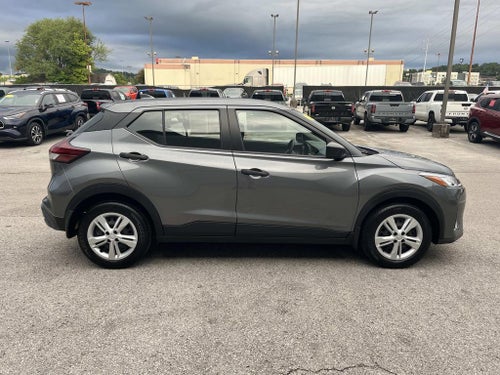 2025 Nissan Kicks Play S
