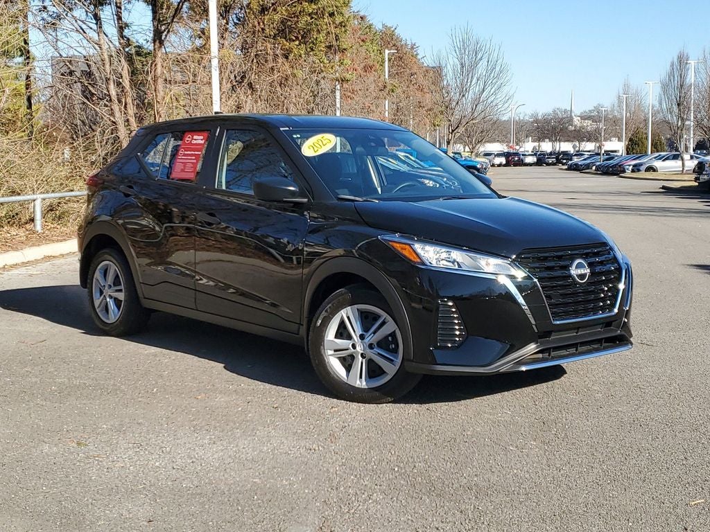 2025 Nissan Kicks Play S