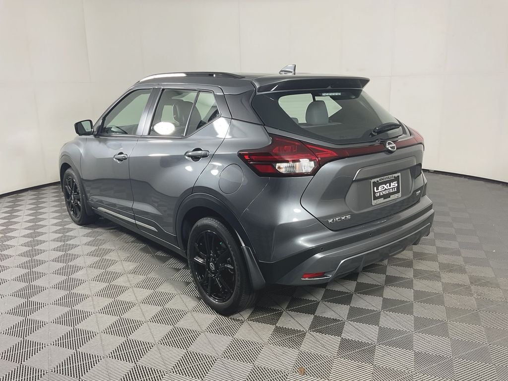 2023 Nissan Kicks SR