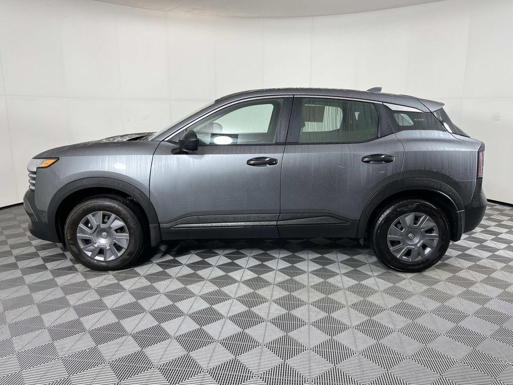 2025 Nissan Kicks S