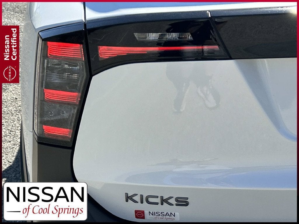 2025 Nissan Kicks SV