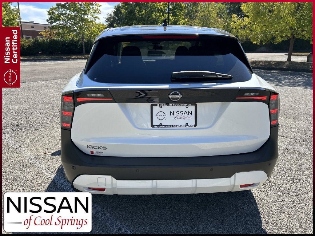 2025 Nissan Kicks SV
