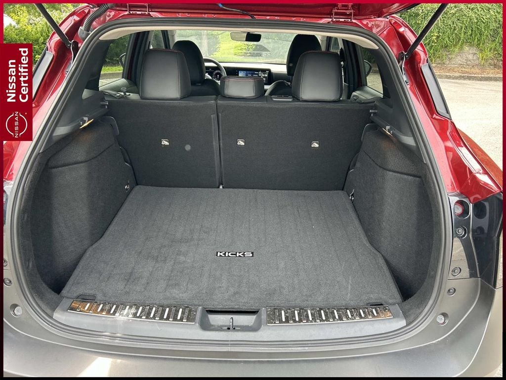 2025 Nissan Kicks SR