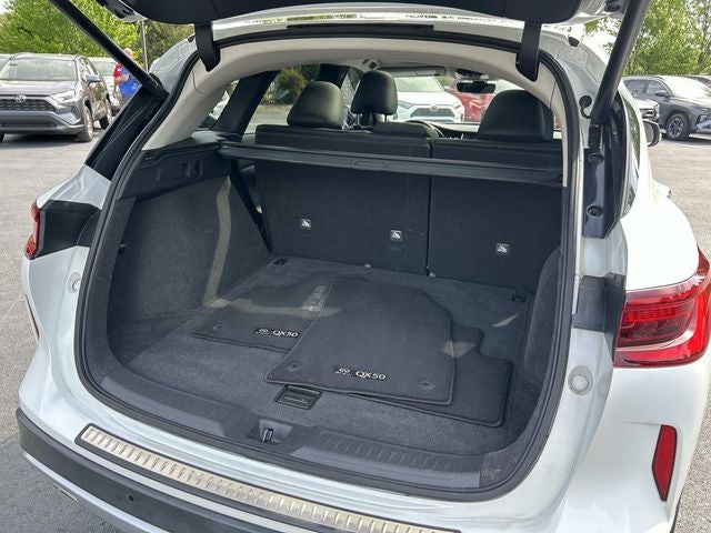 2023 INFINITI QX50 LUXE