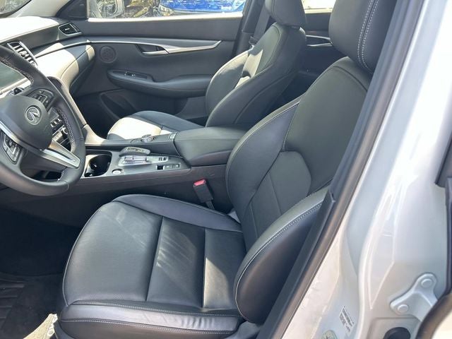 2025 INFINITI QX50 LUXE