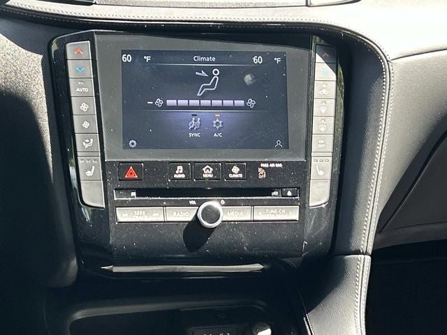2025 INFINITI QX50 LUXE