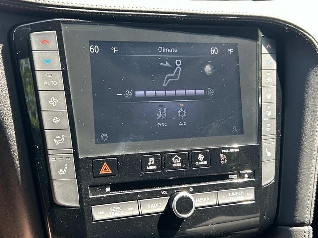 2025 INFINITI QX50 LUXE