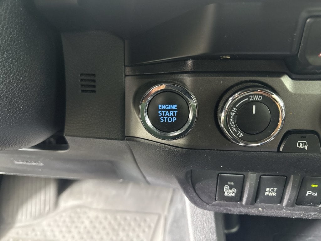 2023 Toyota Tacoma TRD Sport V6