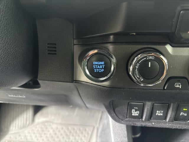 2023 Toyota Tacoma TRD Sport V6