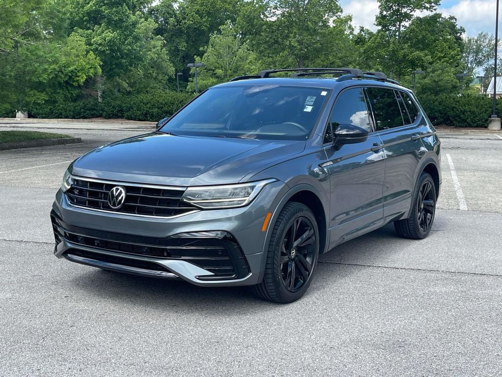 2023 Volkswagen Tiguan SE R-Line Black