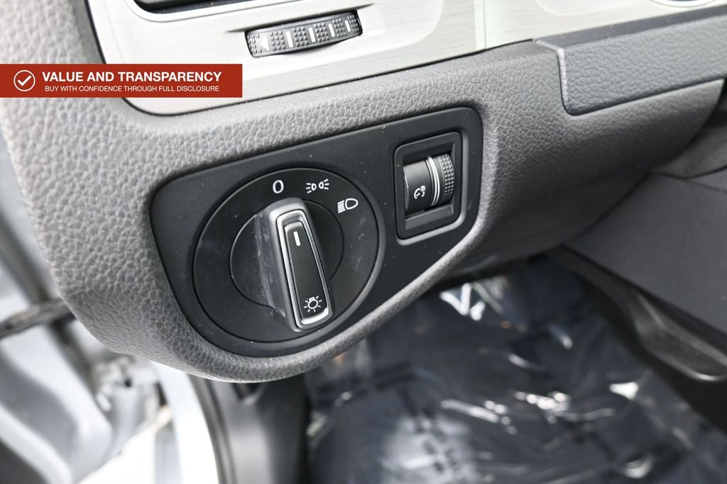 2016 Volkswagen Golf SportWagen S