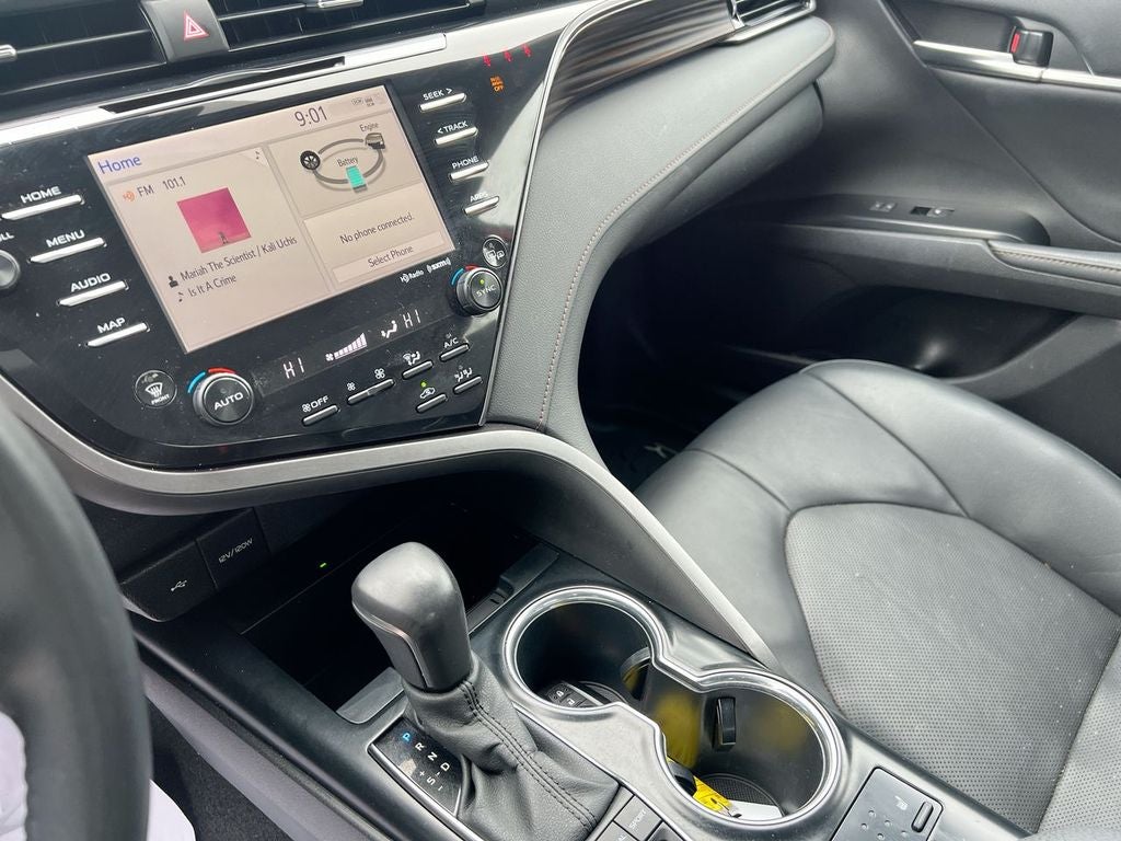 2020 Toyota Camry Hybrid Hybrid XLE