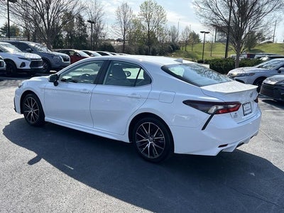 2024 Toyota Camry SE