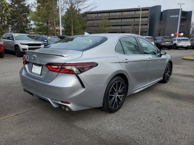 2024 Toyota Camry SE