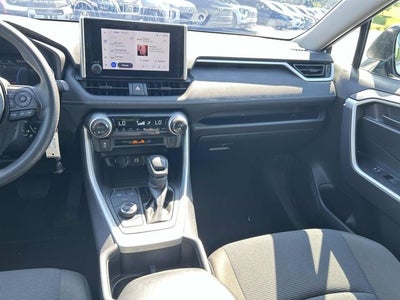 2025 Toyota RAV4 Hybrid LE