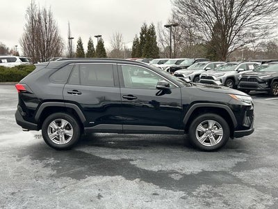 2025 Toyota RAV4 Hybrid XLE