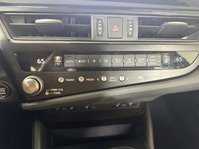 2025 Lexus ES 350