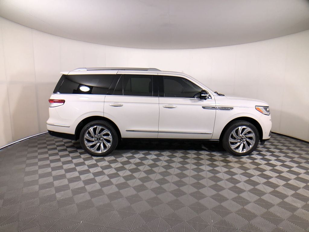 2023 Lincoln Navigator Reserve