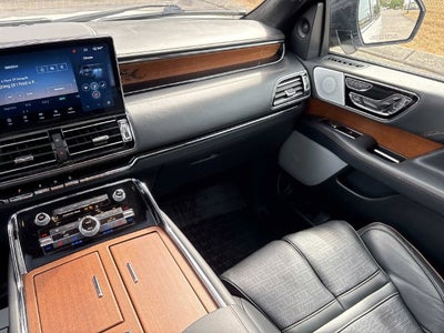 2024 Lincoln Navigator Black Label