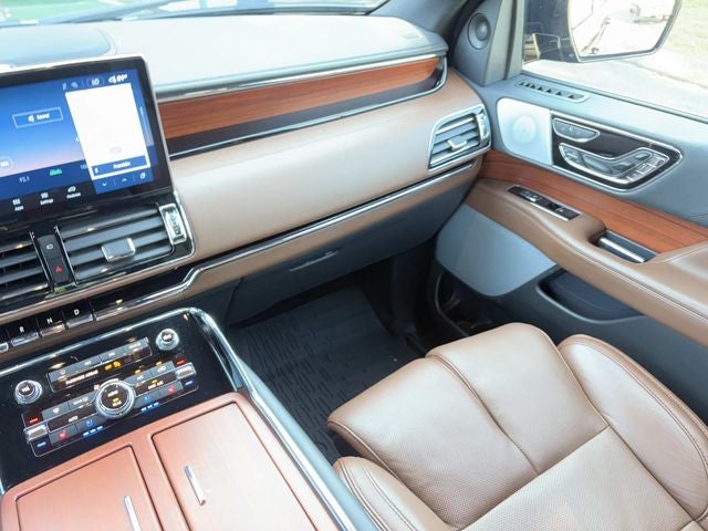 2024 Lincoln Navigator L Reserve