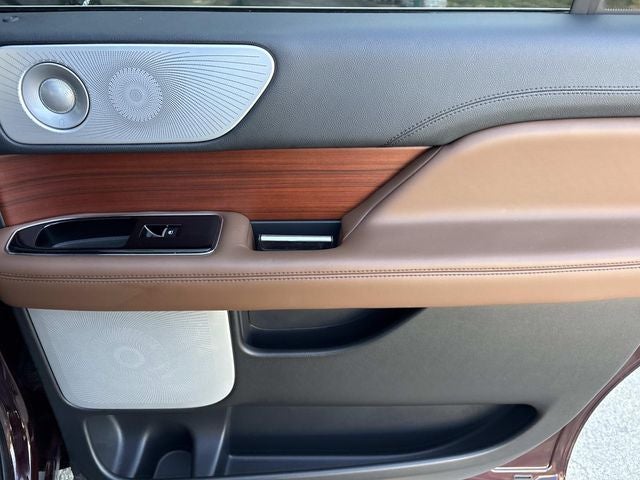 2024 Lincoln Navigator L Reserve