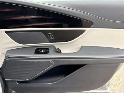 2024 Lincoln Nautilus Reserve