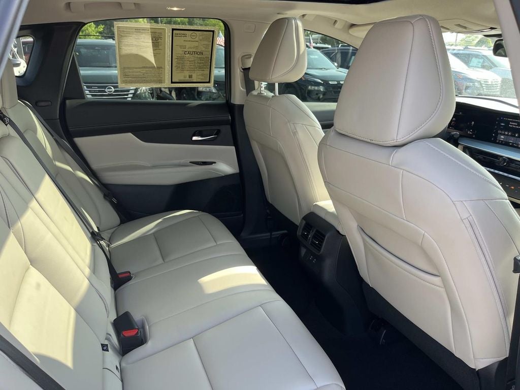 2025 Nissan Murano SL