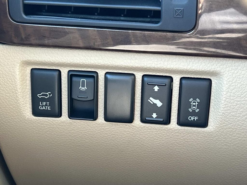 2013 Nissan Armada Platinum