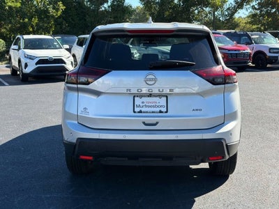 2025 Nissan Rogue SV