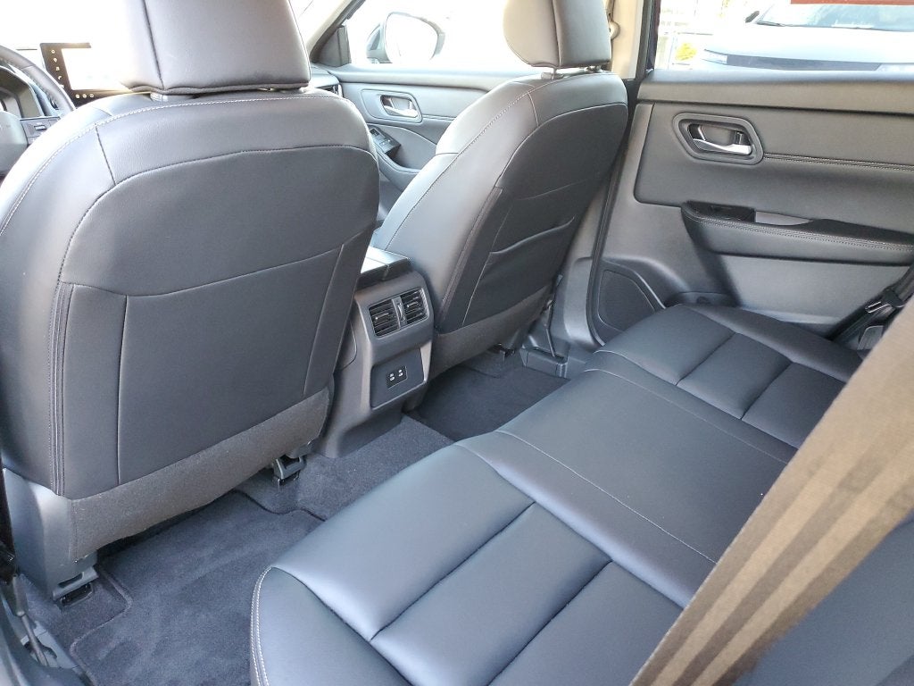 2026 Nissan Rogue SL
