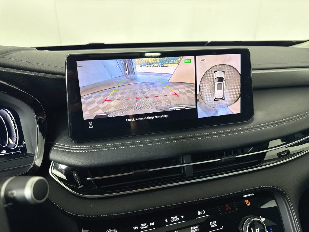 2023 INFINITI QX60 LUXE