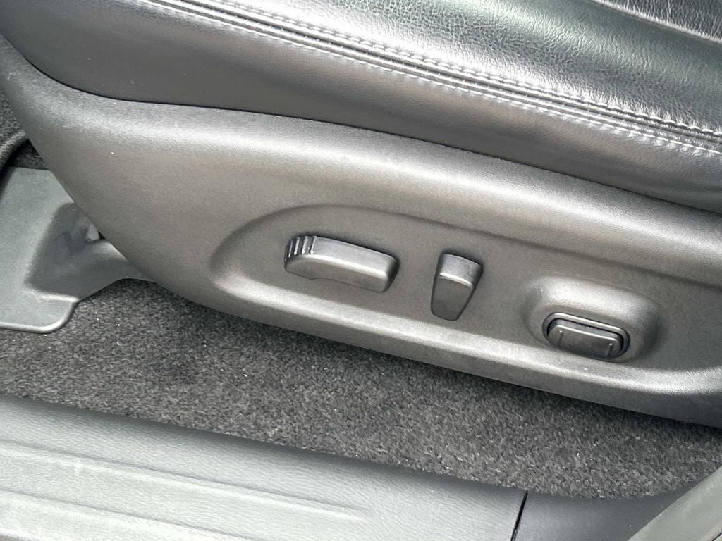 2017 Nissan Pathfinder SL