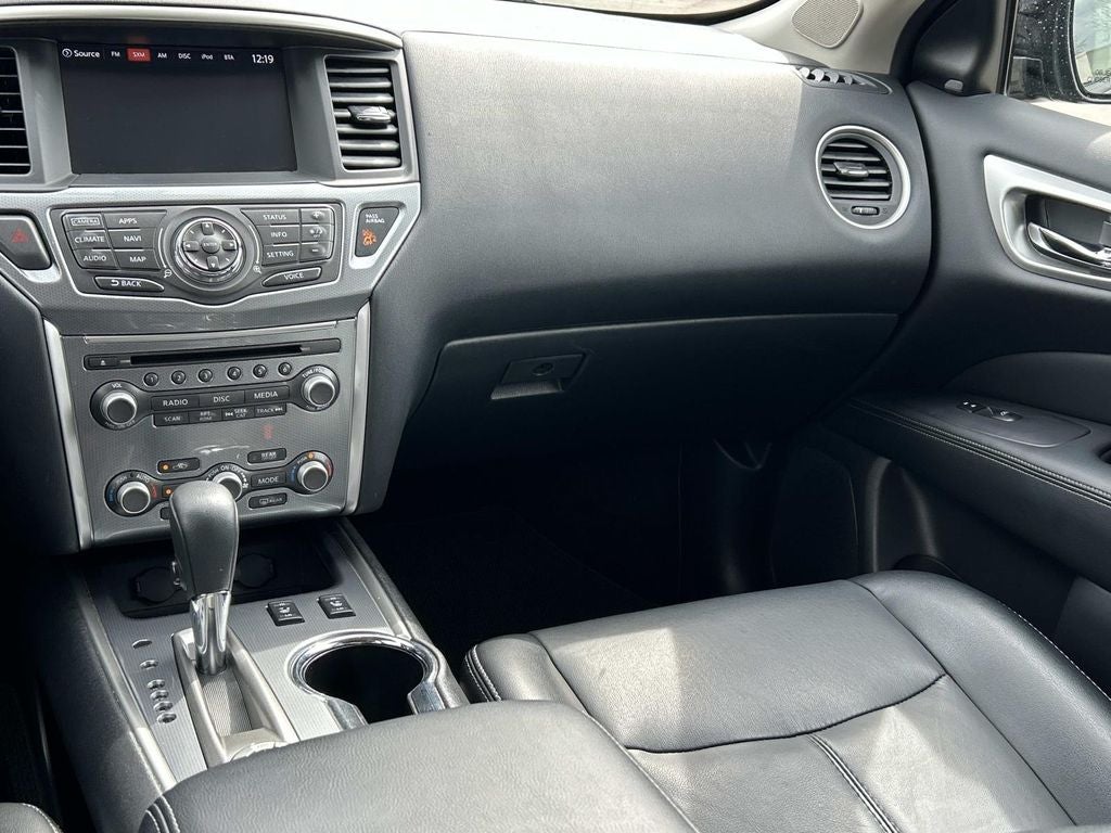 2017 Nissan Pathfinder SL