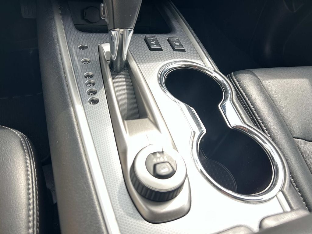 2017 Nissan Pathfinder SL