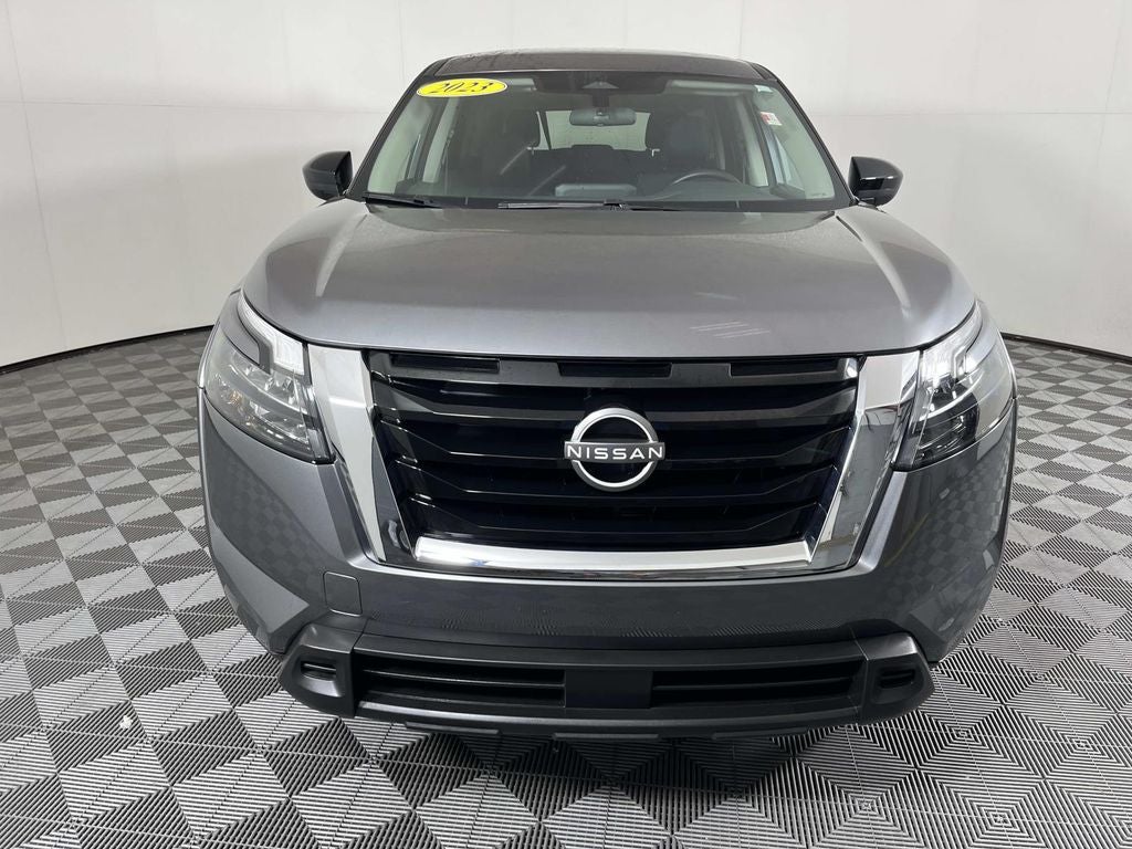 2023 Nissan Pathfinder S
