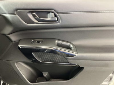 2023 Nissan Pathfinder S