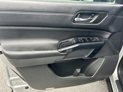 2022 Nissan Pathfinder S