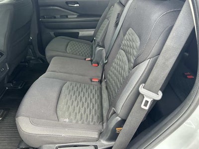 2022 Nissan Pathfinder S