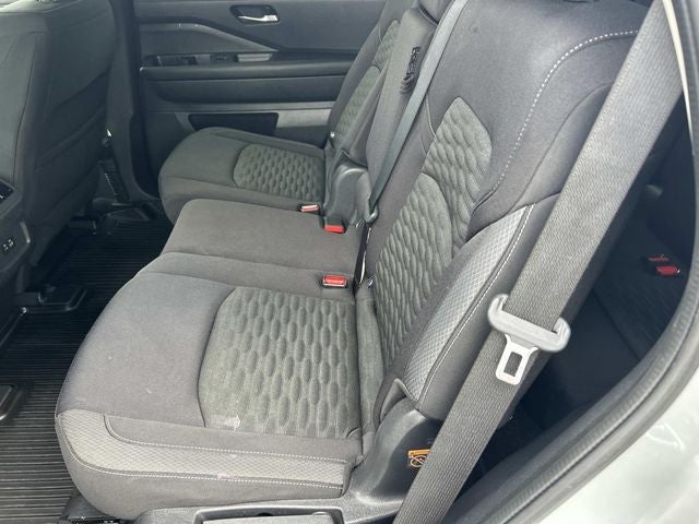 2022 Nissan Pathfinder S