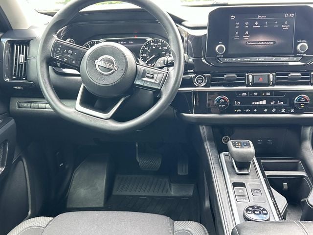 2022 Nissan Pathfinder S