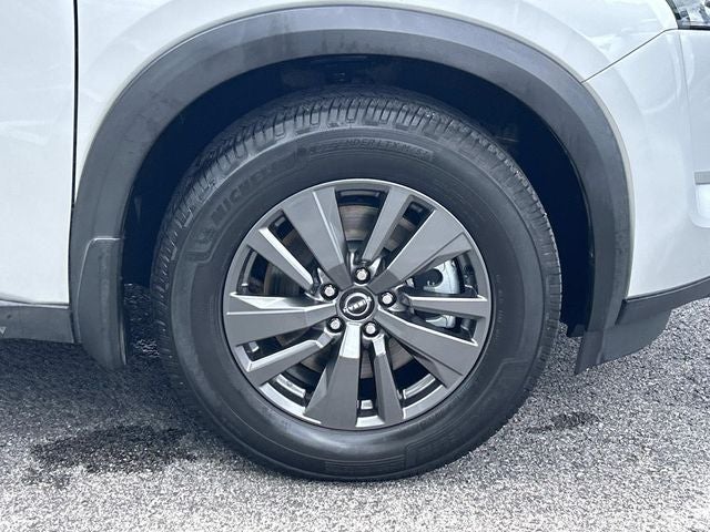 2022 Nissan Pathfinder S