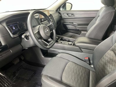 2025 Nissan Pathfinder S