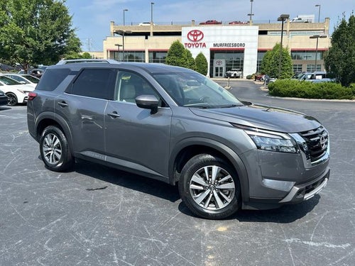 2025 Nissan Pathfinder SL
