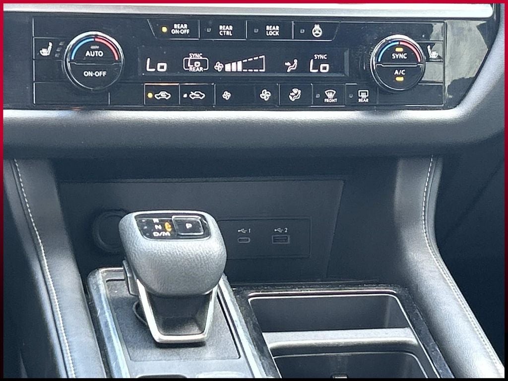 2023 Nissan Pathfinder SL