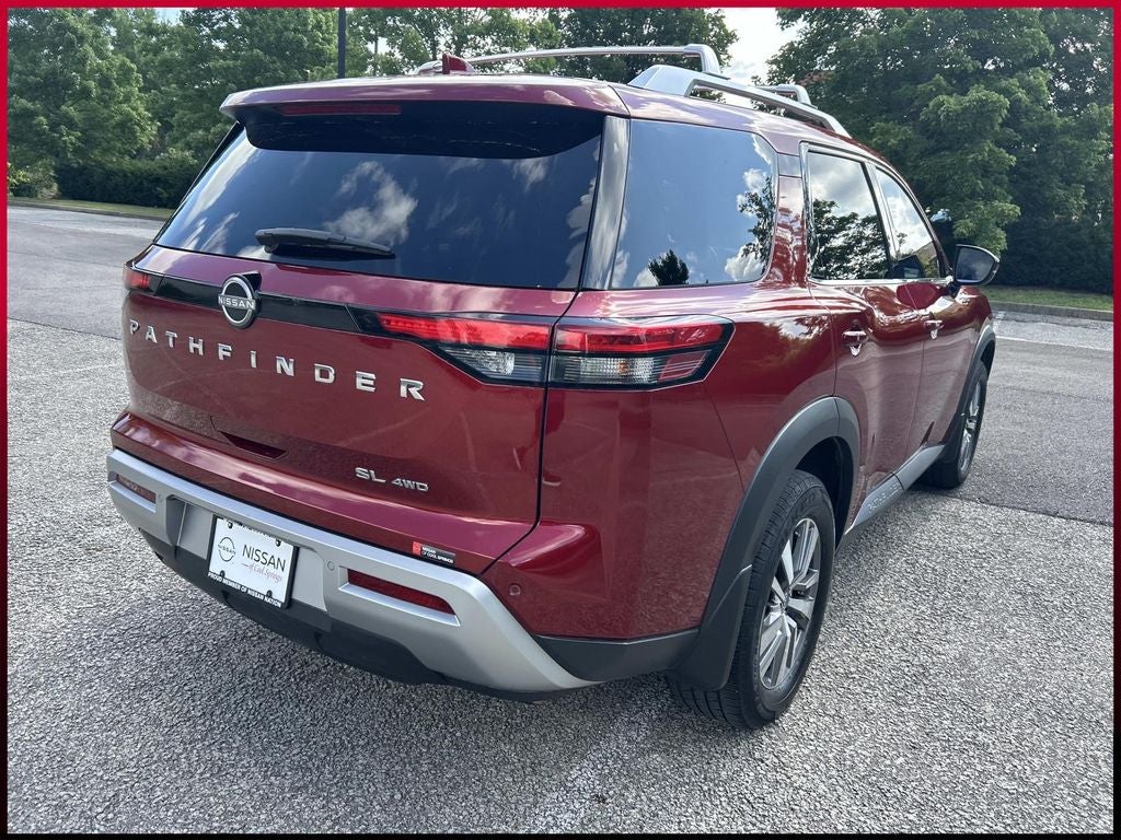 2023 Nissan Pathfinder SL
