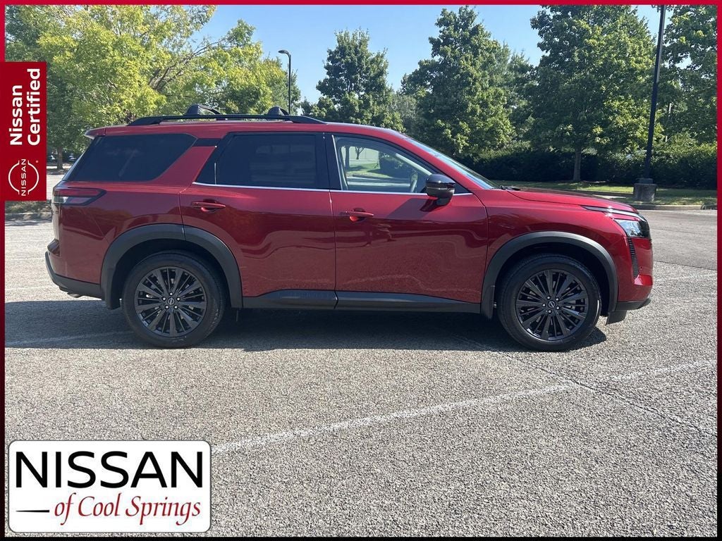 2026 Nissan Pathfinder SL