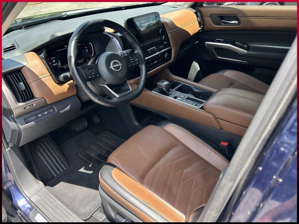 2023 Nissan Pathfinder Platinum
