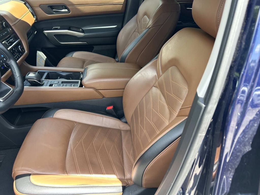2023 Nissan Pathfinder Platinum
