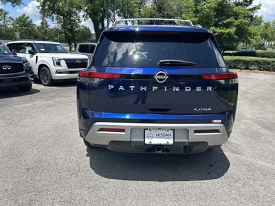 2023 Nissan Pathfinder Platinum